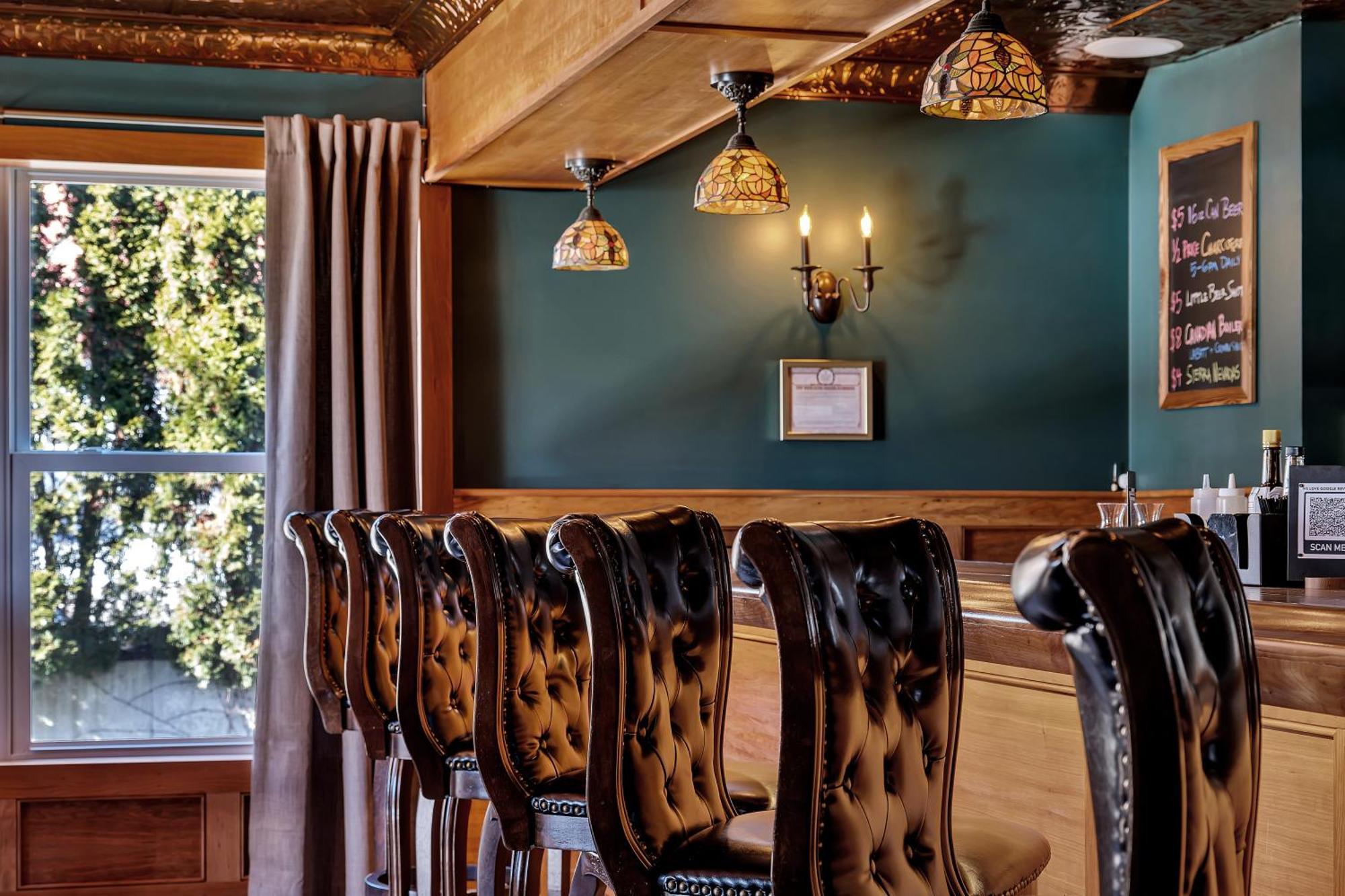The Inn Of Lake George Bagian luar foto